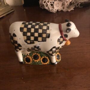 Sakura Hand-Painted Salt Shaker- 145A $15 or $13 w/offer